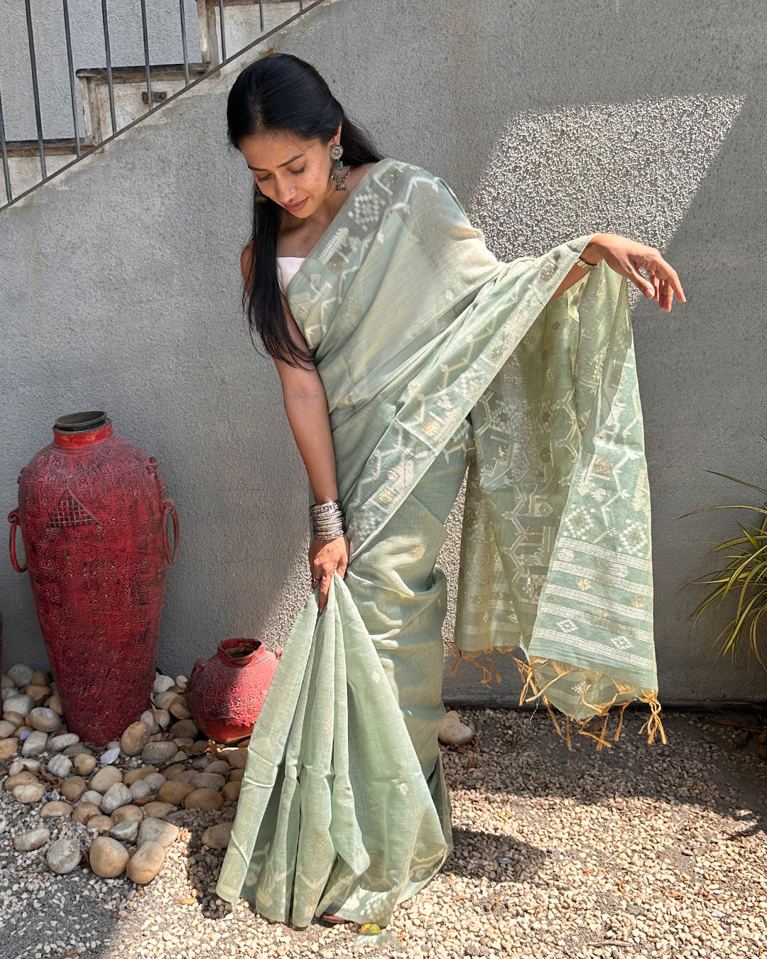 Zartari | Geometric Line Tussar Silk Saree