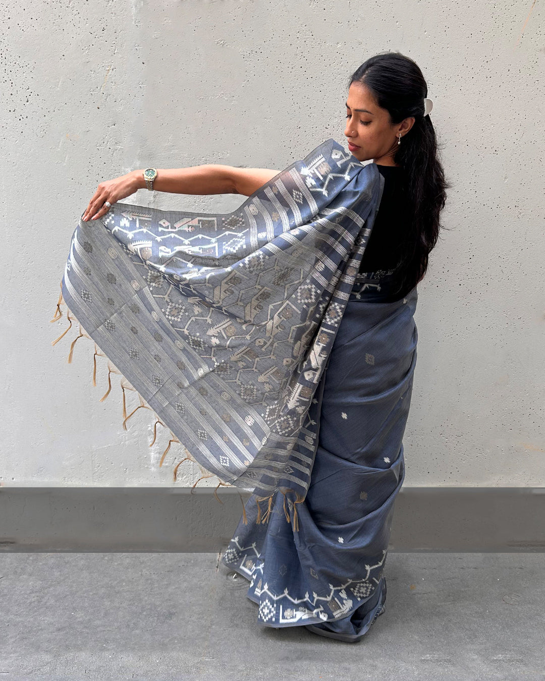 Zartari | Geometric Line Tussar Silk Saree