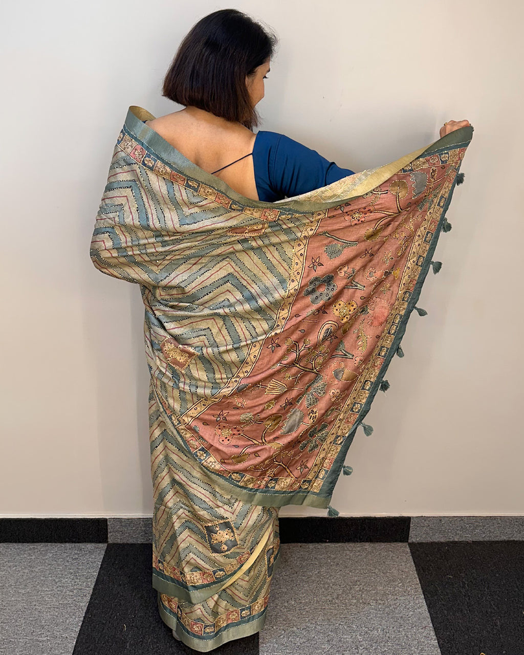 Kaatha Wavy | Tissue Cotton Saree