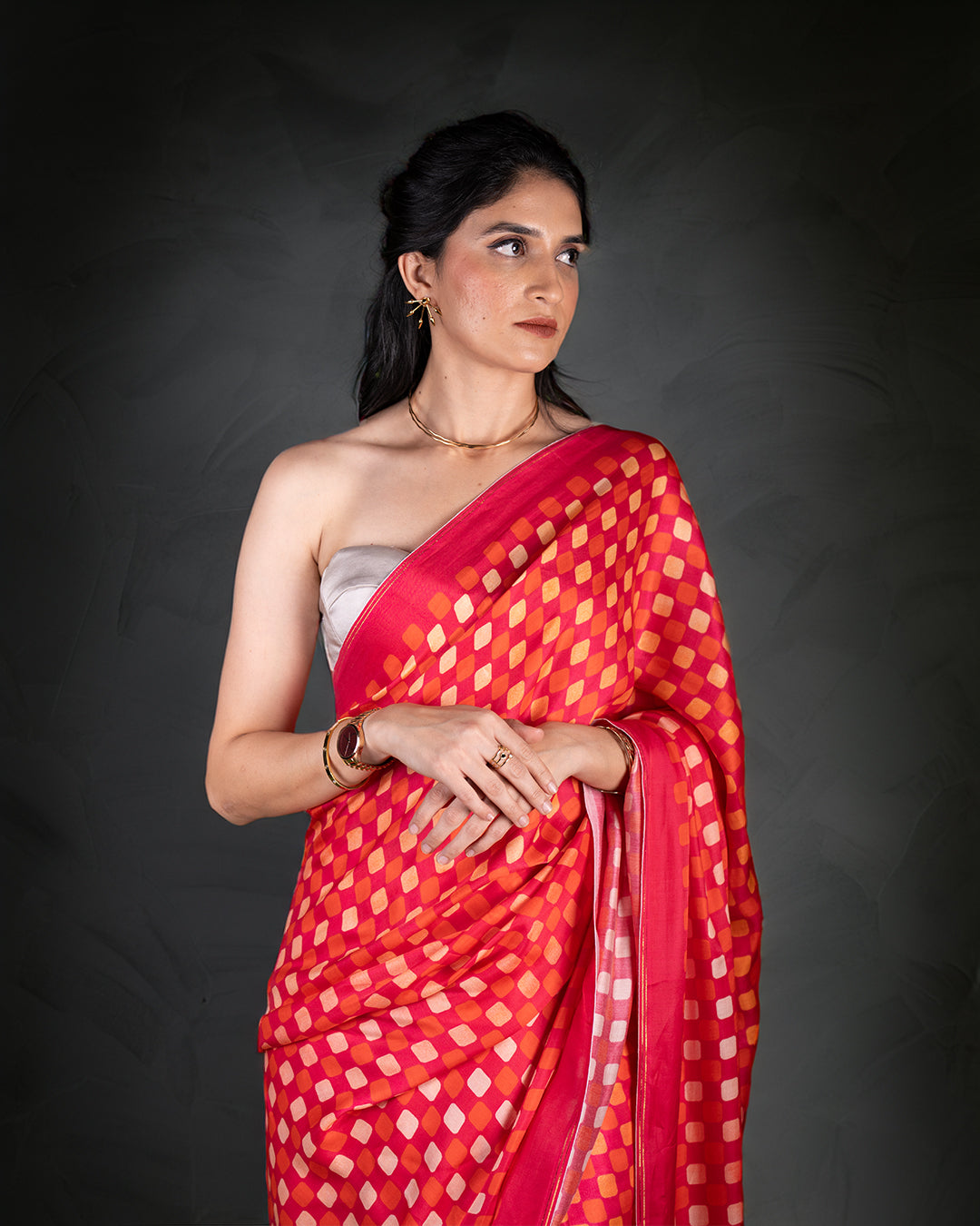 Queen's Grid | Crimson Saree - Rajathee Sarees